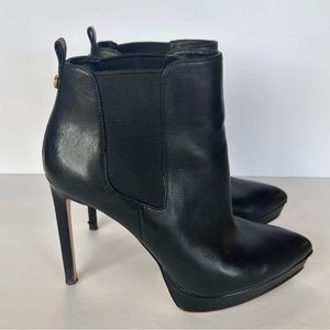 *HOLD*Michael Kors Booties sz 7